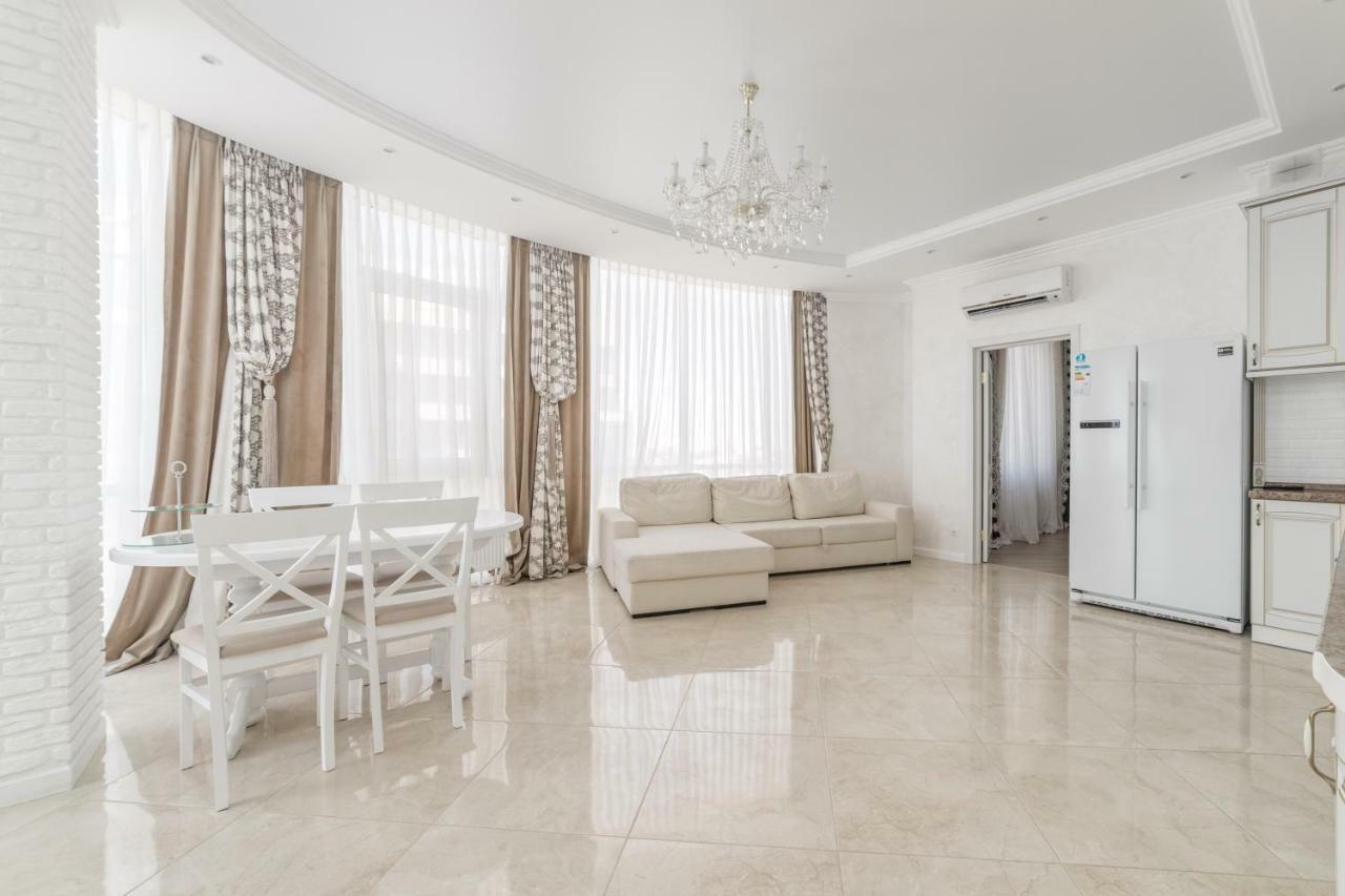 Vip Level Sea View Apartment Odessa Esterno foto